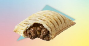 greggs steak bake